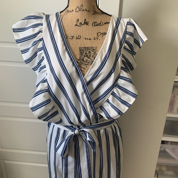 Blue and White Striped Jumpsuit with Ruffled Shoulders and Tie Waist - Picture 2 of 13